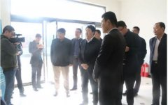 北京、深圳客商莅临华兴宠物食品指导工作
