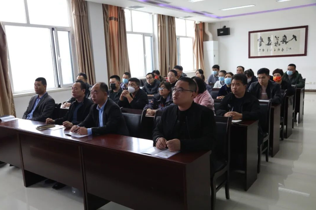 消防安全重于山—华兴宠物食品开展消防安全培训会